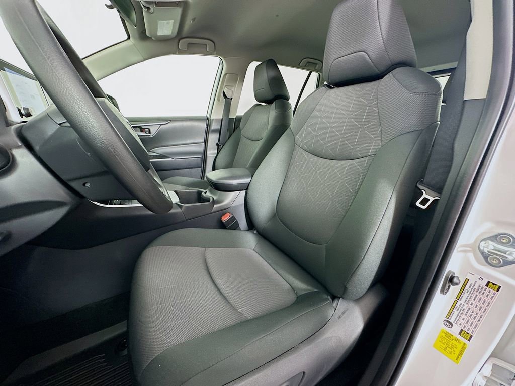 Used 2024 Toyota RAV4 XLE image 21