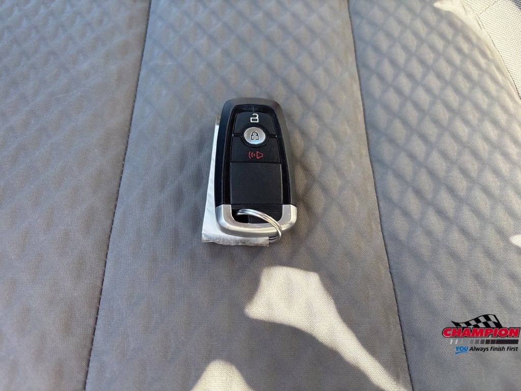 Used 2020 Ford Escape SE FWD image 25