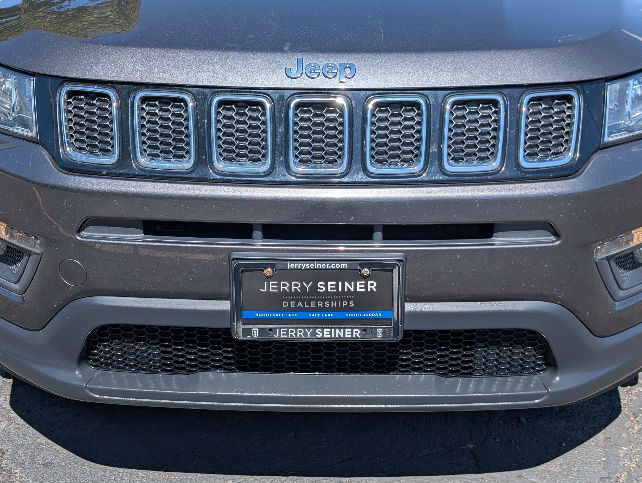 Used 2020 Jeep Compass Latitude w/ Popular Equipment Group AWD/4WD image 9