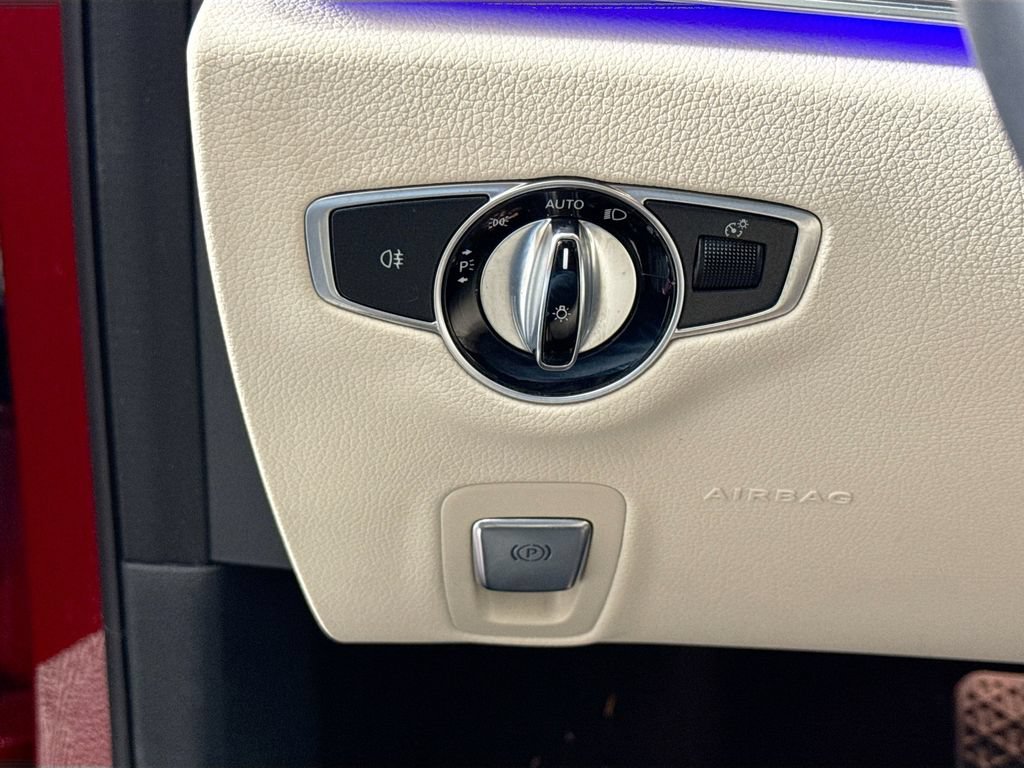 Used 2019 Mercedes-Benz E 300 image 10