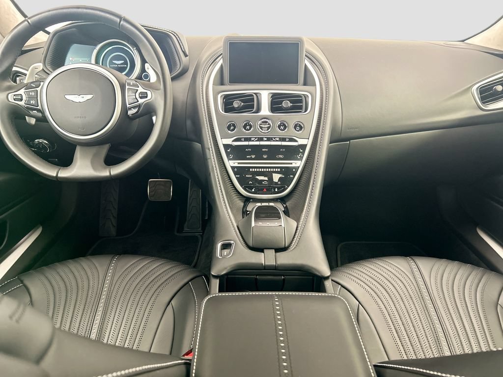 Used 2018 Aston Martin DB11 V12 RWD image 13