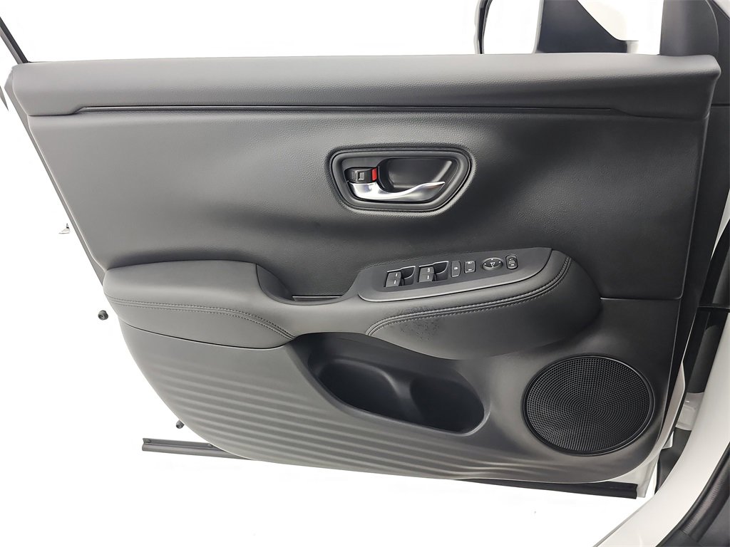 New 2025 Honda HR-V LX image 30