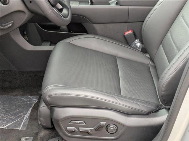 New 2025 Hyundai Santa Fe Calligraphy AWD/4WD image 4