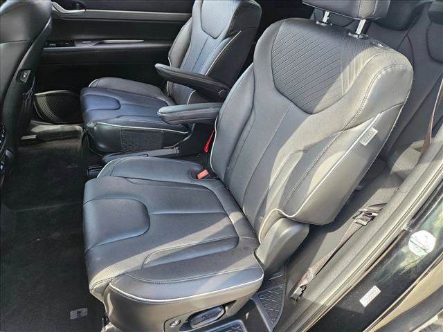 Used 2025 Hyundai Palisade SEL FWD image 18