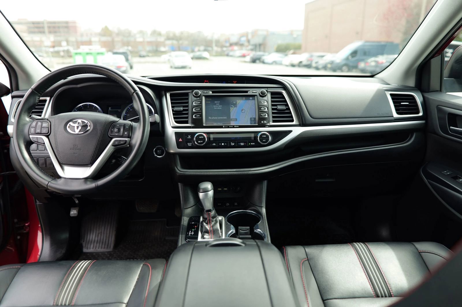 Used 2019 Toyota Highlander SE AWD/4WD image 21