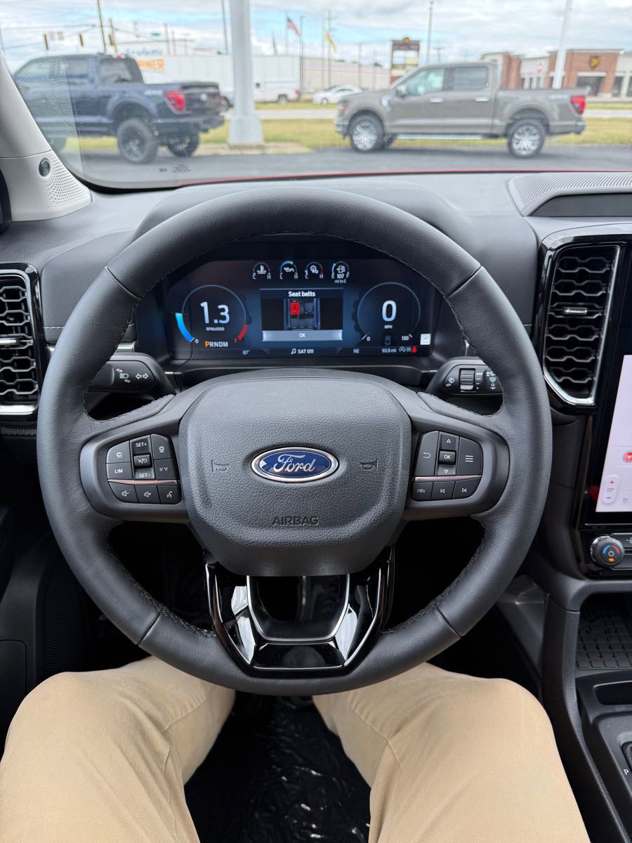 New 2025 Ford Ranger Lariat image 13