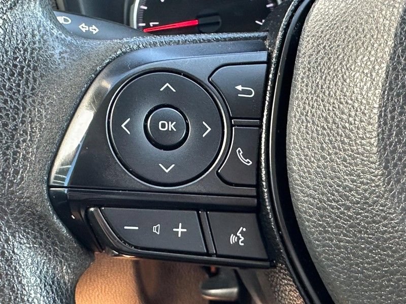 Used 2021 Toyota RAV4 LE AWD/4WD image 15