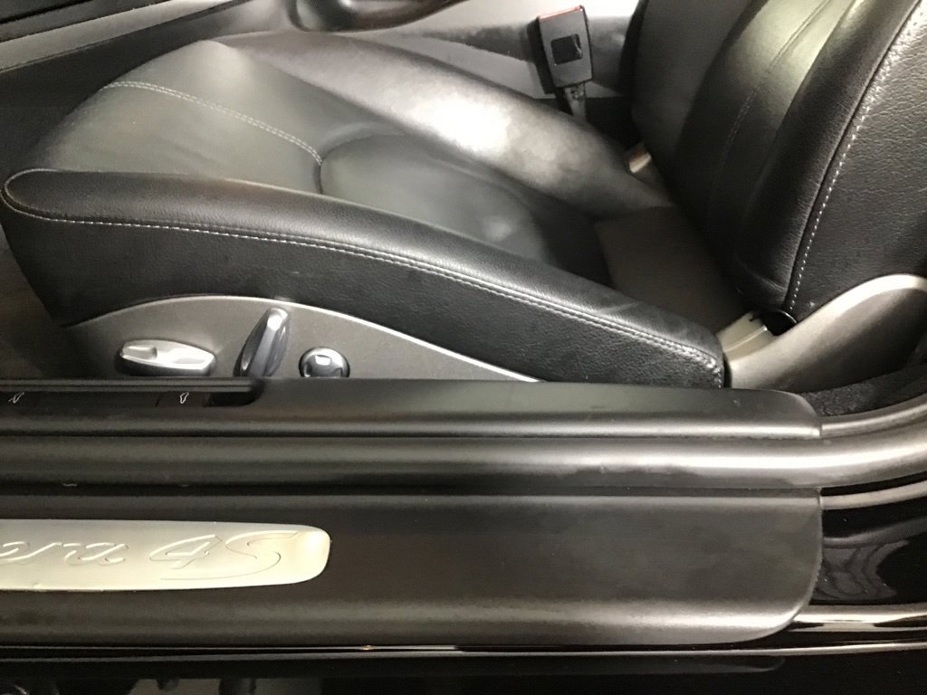 Used 2012 Porsche 911 Carrera 4S AWD/4WD image 30