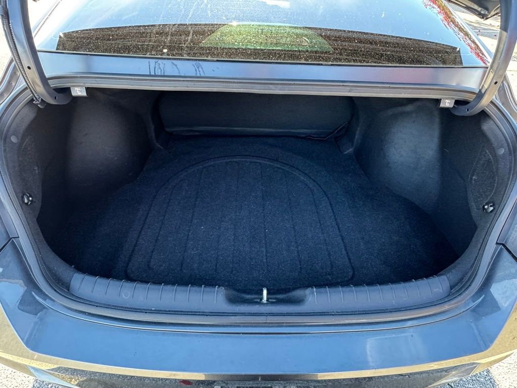 Used 2022 Hyundai Elantra SEL image 34