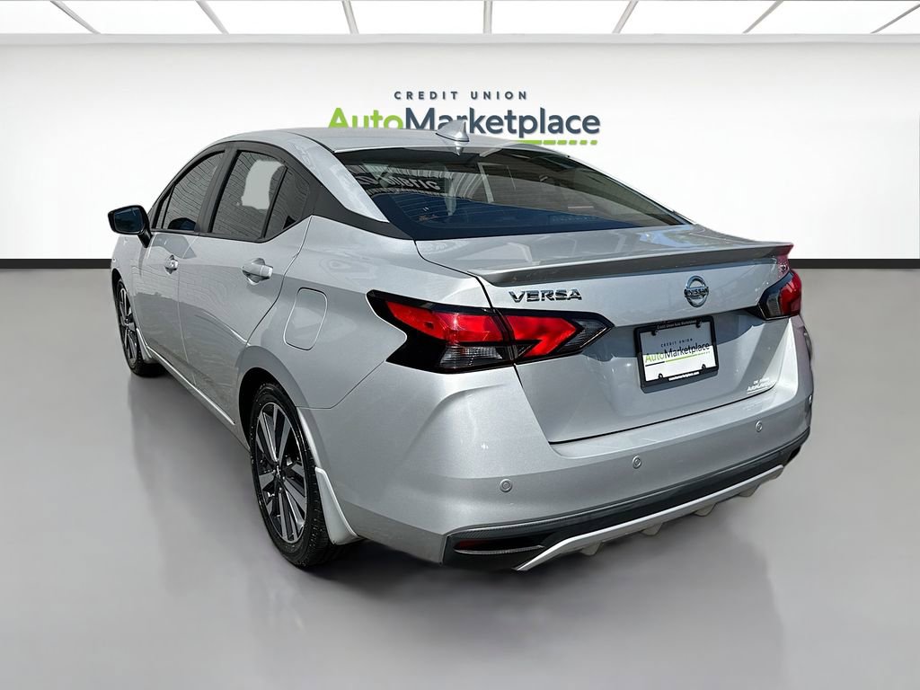 Used 2021 Nissan Versa SR w/ Convenience Package FWD image 4