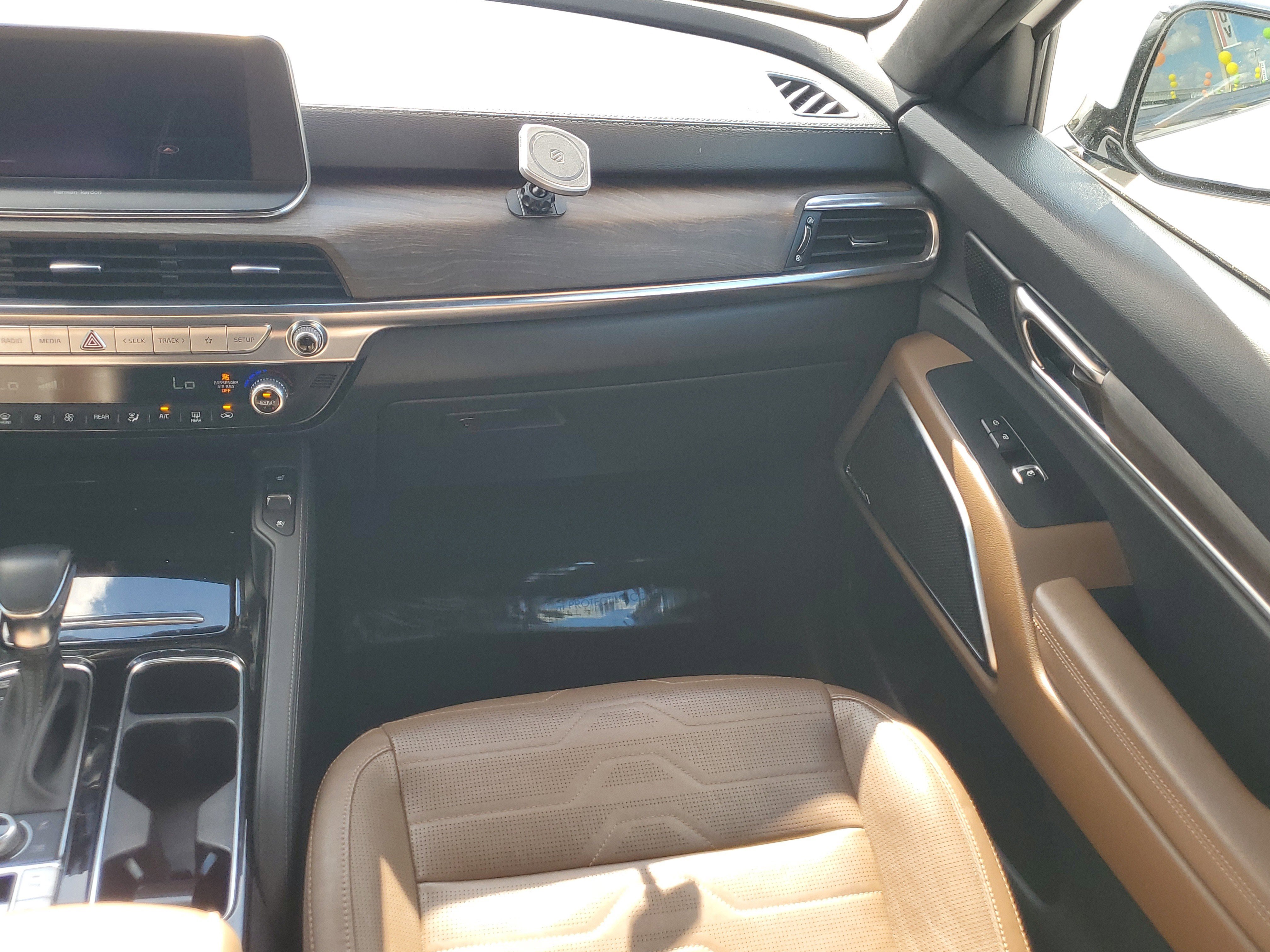 Used 2022 Kia Telluride SX w/ SX Prestige Package image 18