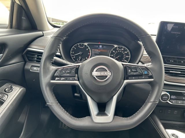 Used 2025 Nissan Altima 2.5 SV w/ SV Premium Package FWD image 17