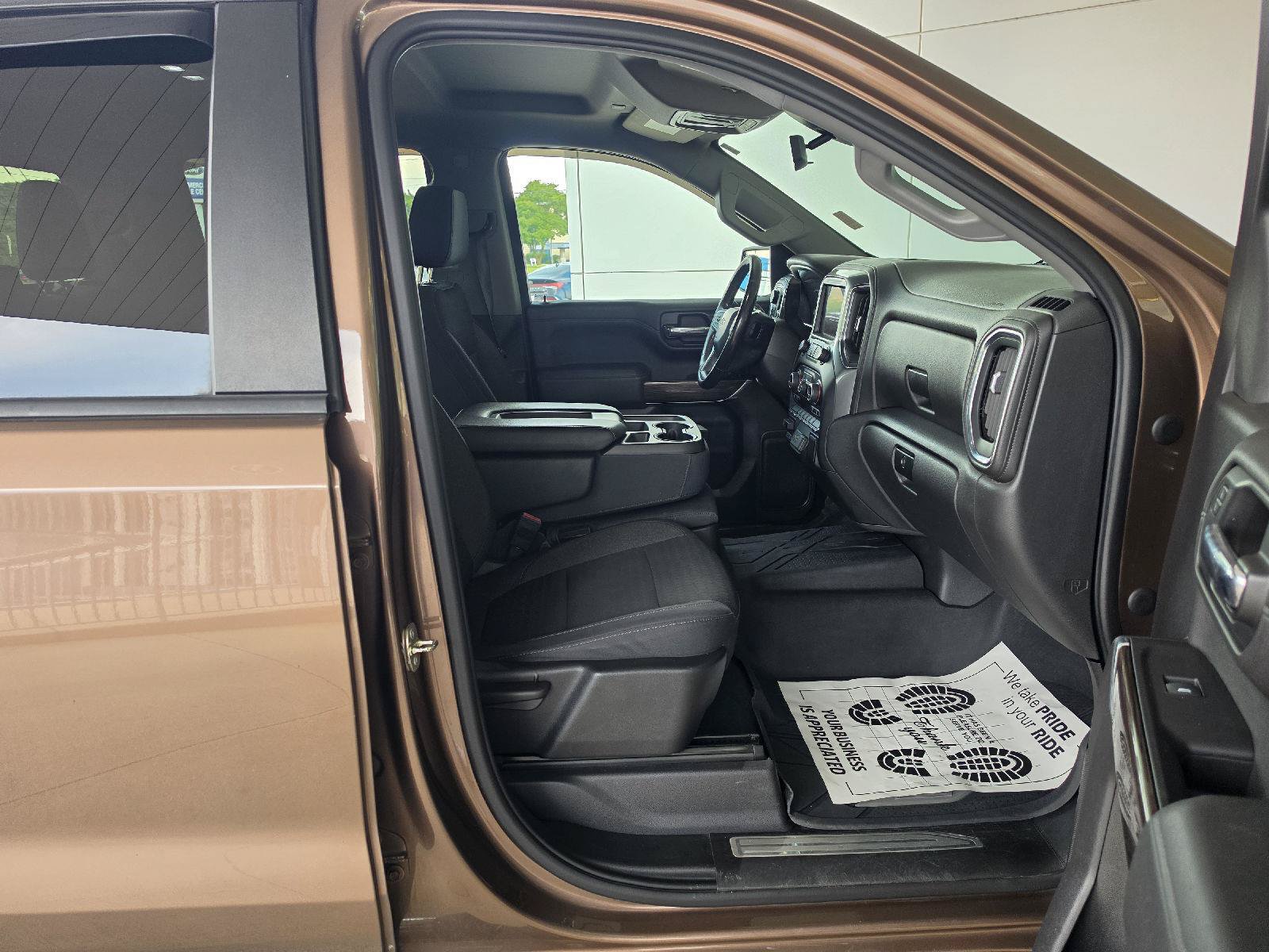 Used 2019 Chevrolet Silverado 1500 LT w/ All-Star Edition AWD/4WD image 8