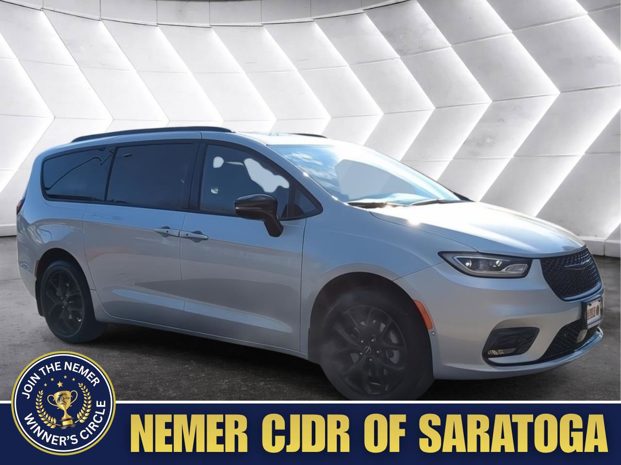New 2026 Chrysler Pacifica Limited w/ S Appearance Package