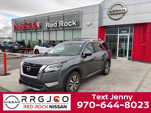 Used 2022 Nissan Pathfinder SL image 1