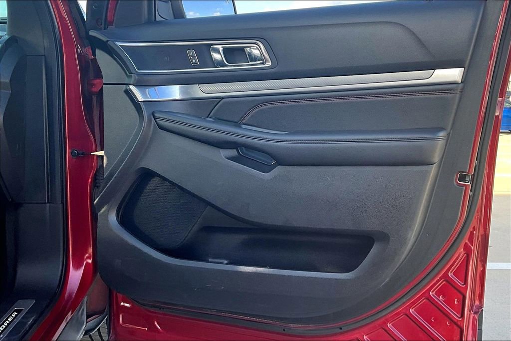 Used 2017 Ford Explorer Sport image 22