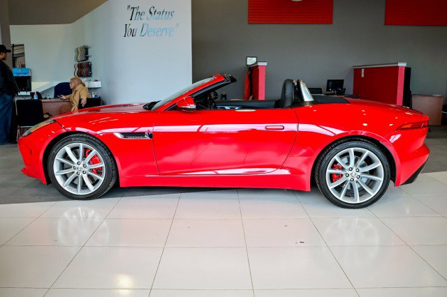 Used 2014 Jaguar F-TYPE S image 8