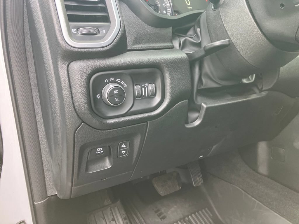 New 2025 RAM 1500 Big Horn AWD/4WD image 10