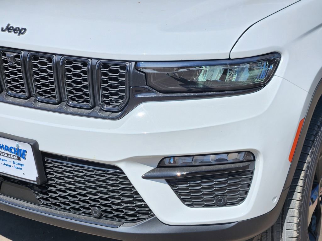 New 2025 Jeep Grand Cherokee Limited w/ Luxury Tech Group II image 5