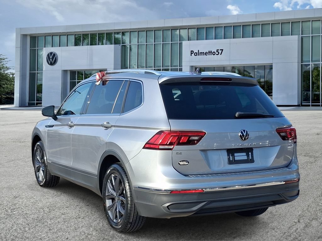 Used 2022 Volkswagen Tiguan SE FWD image 4