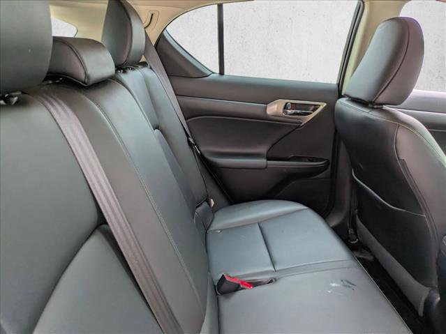 Used 2014 Lexus CT 200h image 19