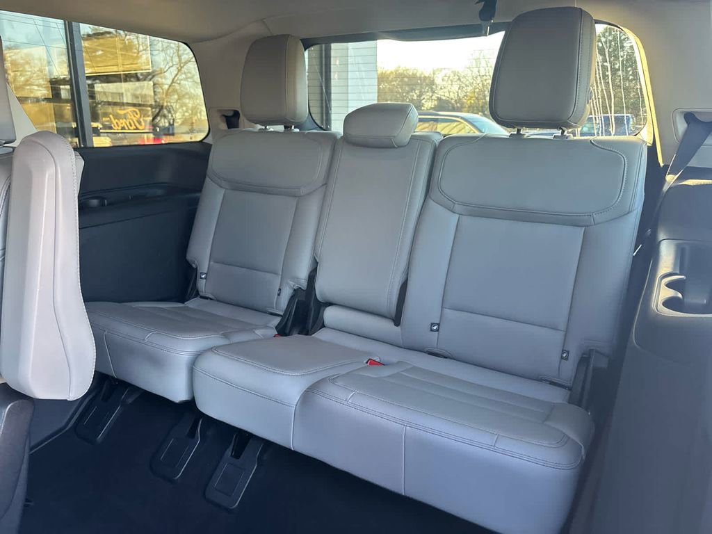 Used 2025 Ford Expedition Active image 22