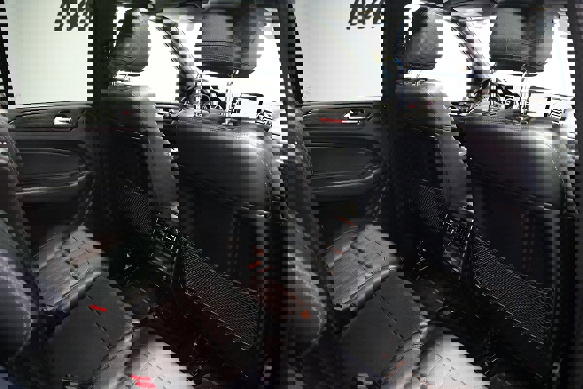 Used 2019 Mercedes-Benz GLS 450 4MATIC image 24