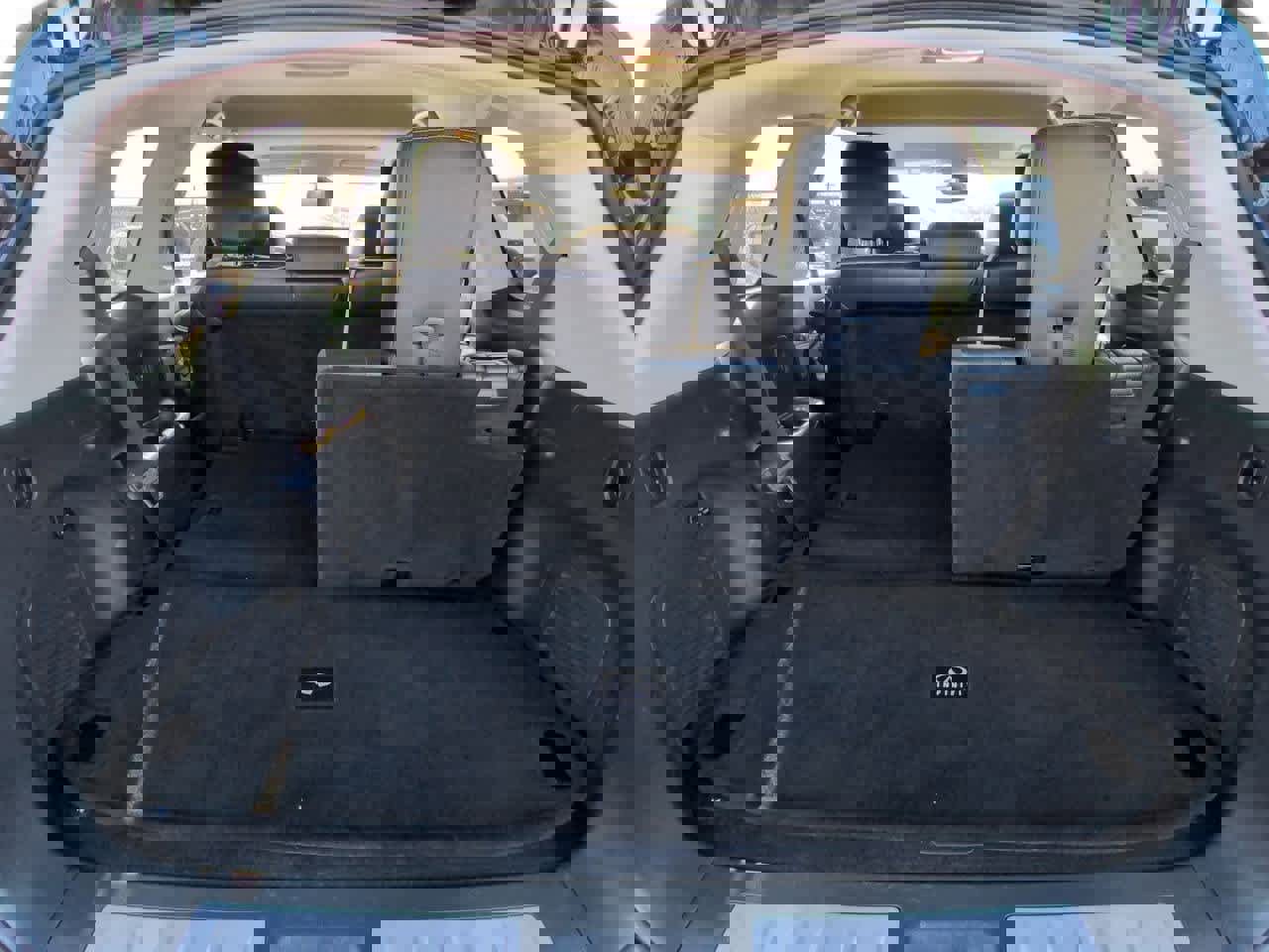 Used 2019 INFINITI QX60 Luxe w/ Essential Package image 36