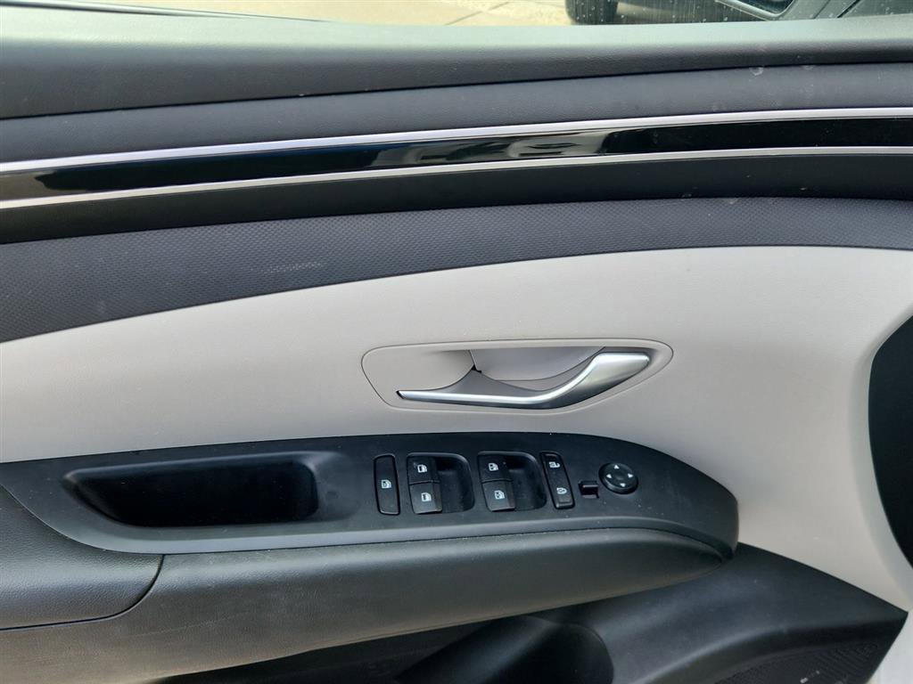 Used 2023 Hyundai Tucson SEL AWD/4WD image 14