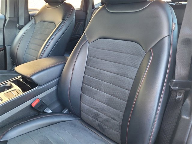 Used 2020 Ford Edge ST-Line image 20