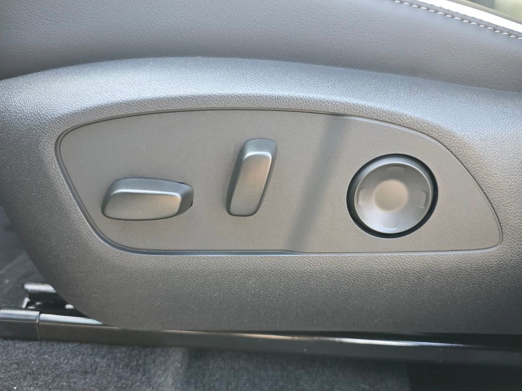 New 2026 Buick Enclave Preferred w/ Power Package image 16