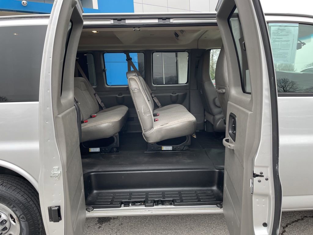 Used 2020 Chevrolet Express 2500 LS w/ Driver Convenience Package image 30