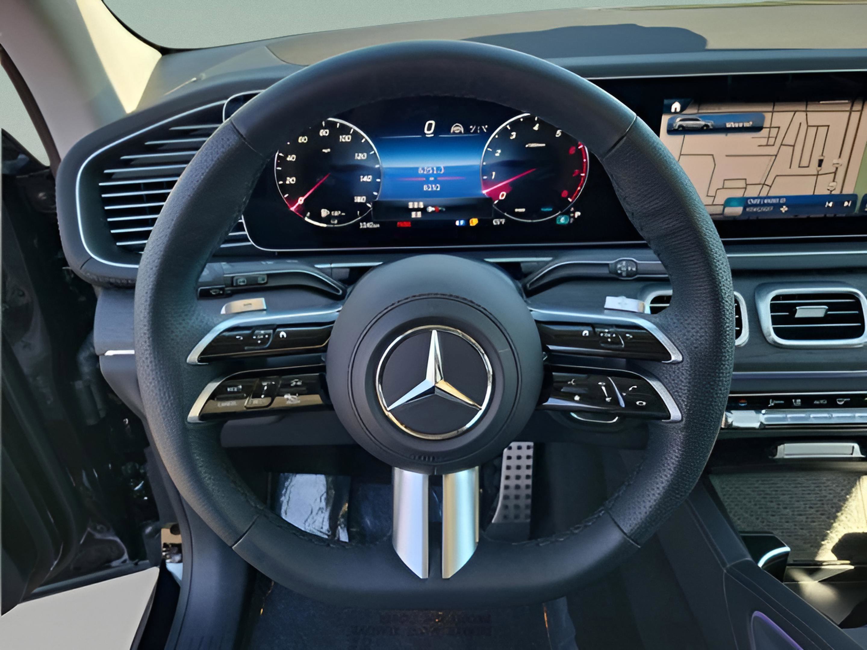Certified 2026 Mercedes-Benz GLS 450 4MATIC image 22