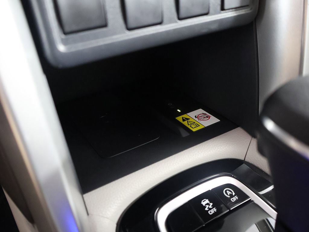 Used 2023 Toyota Corolla Cross LE image 47