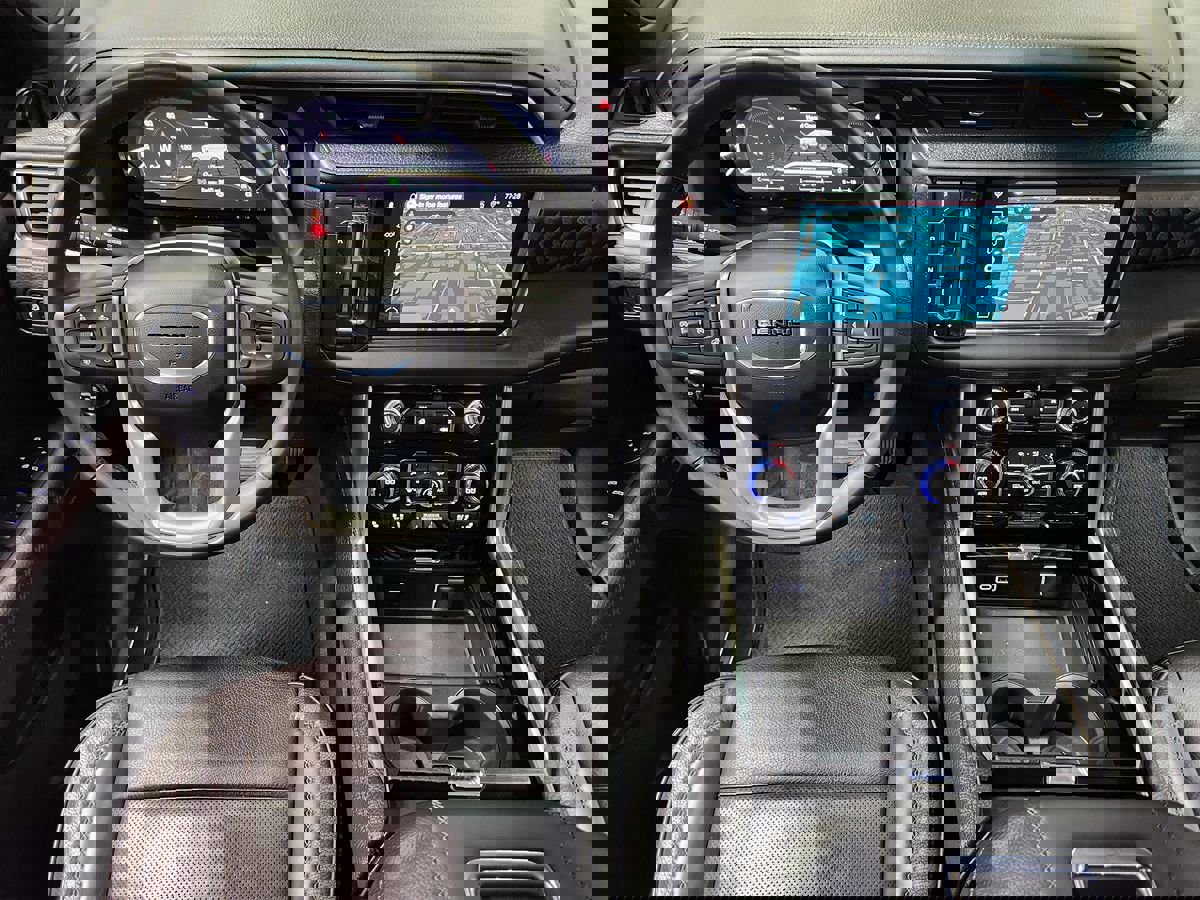 Used 2024 GMC Yukon Denali image 50