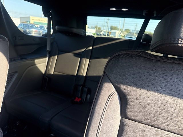 Used 2024 Chevrolet Tahoe High Country w/ Advanced Technology Package AWD/4WD image 11