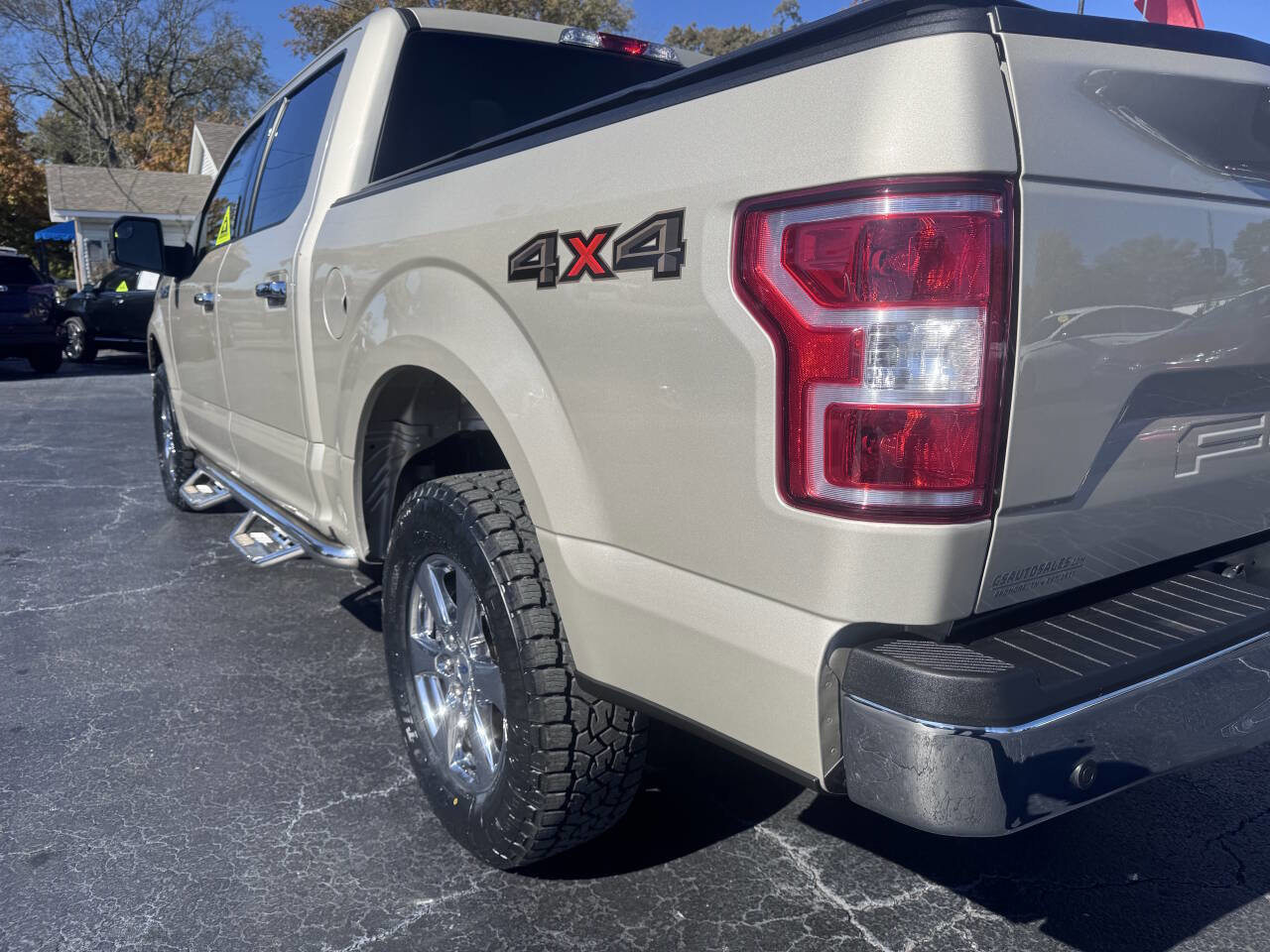 Used 2018 Ford F150 XLT w/ Equipment Group 302A Luxury image 17