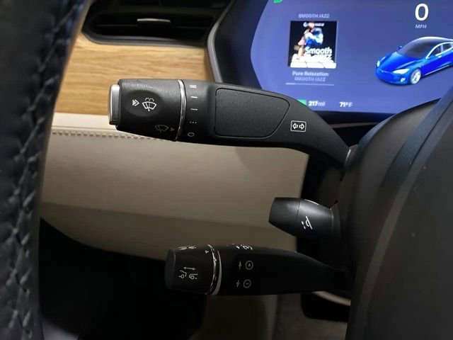 Used 2018 Tesla Model S 75D image 38