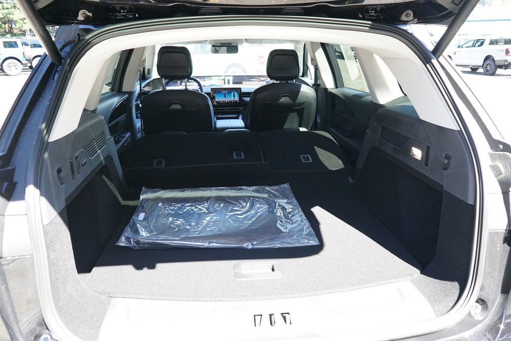 New 2026 Lincoln Nautilus Premier w/ Equipment Group 102A AWD/4WD image 26