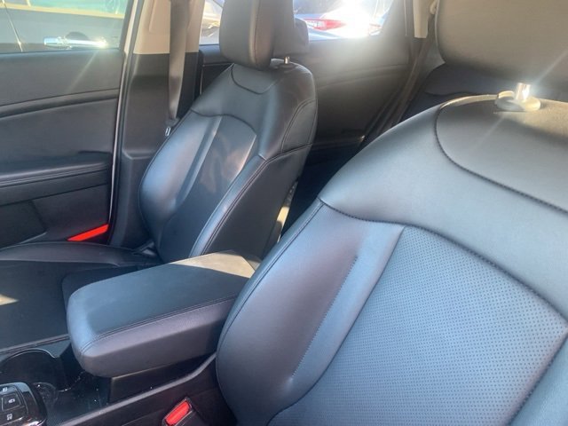 Used 2024 Kia Sportage EX image 12