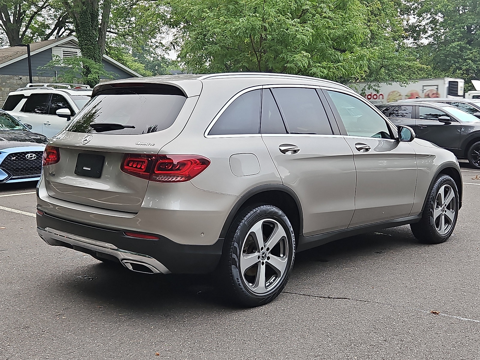 Used 2022 Mercedes-Benz GLC 300 4MATIC image 6