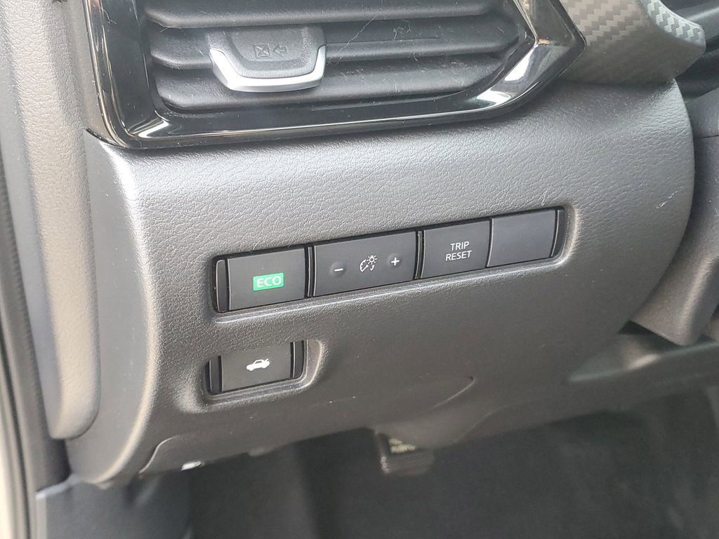 Used 2022 Nissan Sentra SV image 12