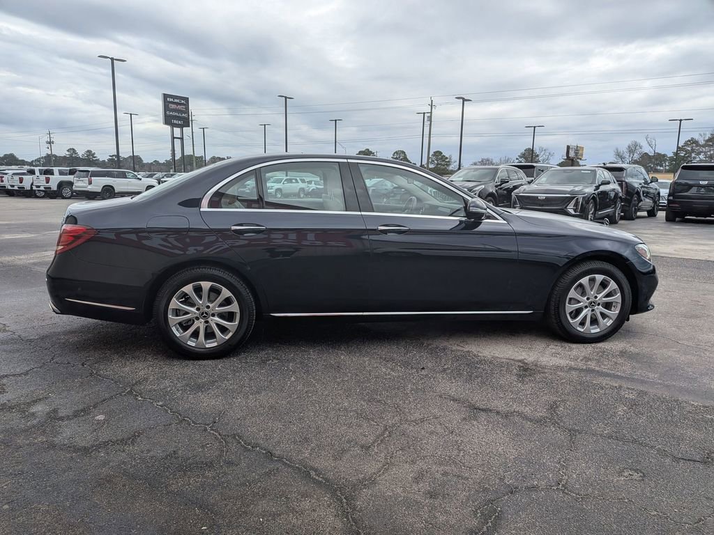 Used 2020 Mercedes-Benz E 350 4MATIC Sedan image 6