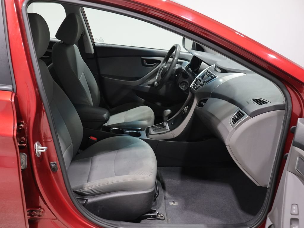 Used 2013 Hyundai Elantra GLS w/ Preferred Pkg FWD image 19
