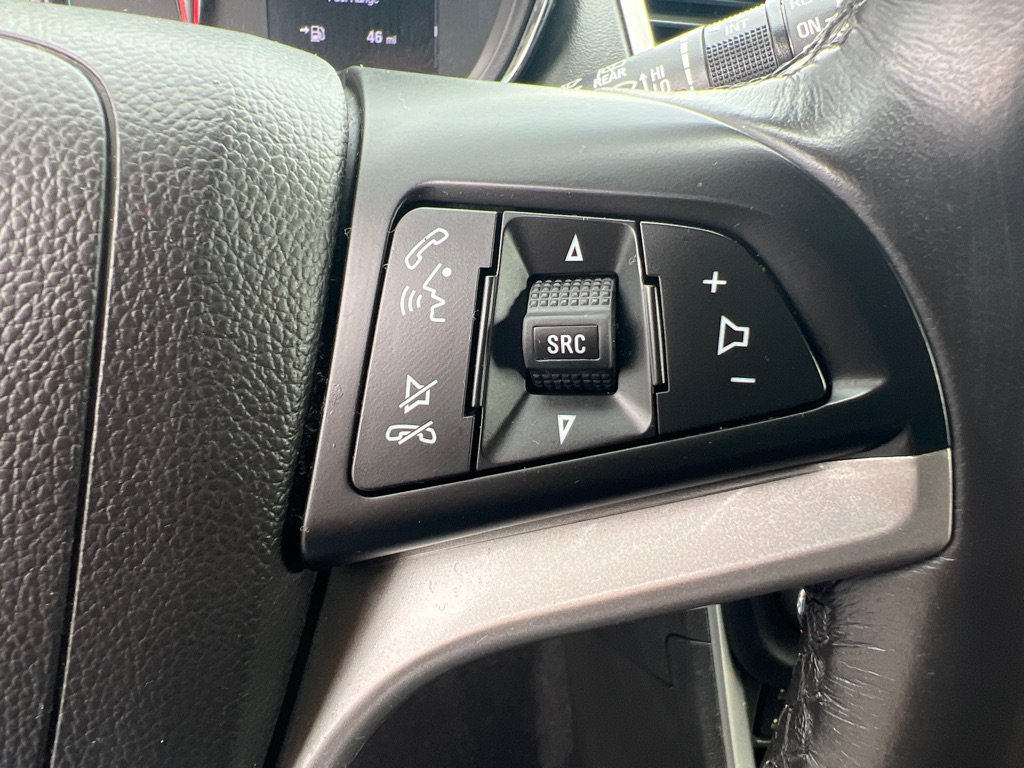 Used 2018 Chevrolet Trax LT w/ LT Convenience Package AWD/4WD image 37