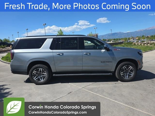 Used 2025 Chevrolet Suburban Z71 AWD/4WD image 8