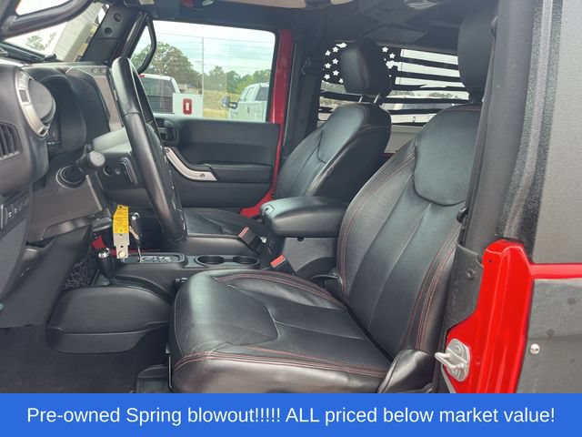 Used 2018 Jeep Wrangler Rubicon w/ Cold Weather Group AWD/4WD image 13