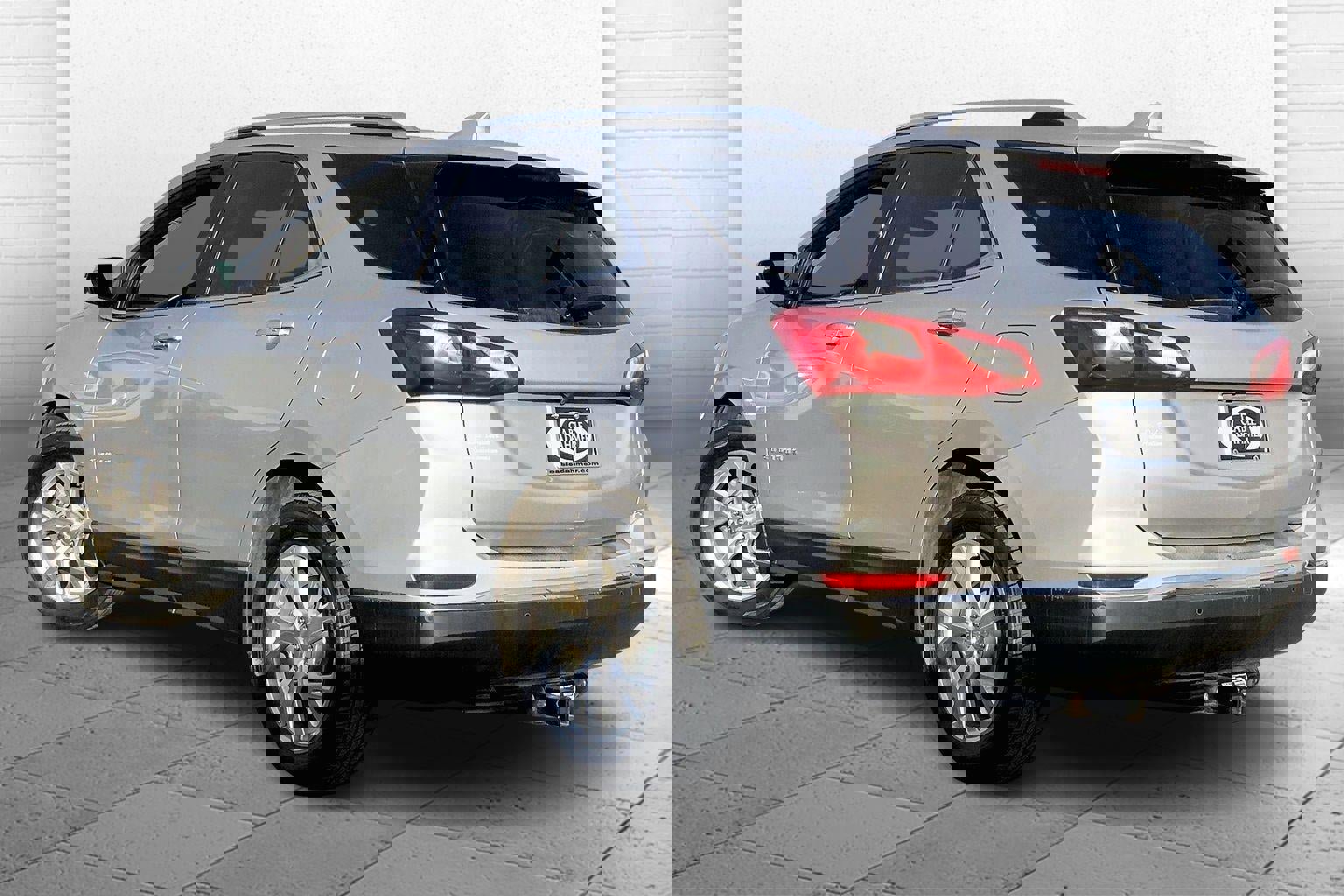 Used 2018 Chevrolet Equinox Premier image 10