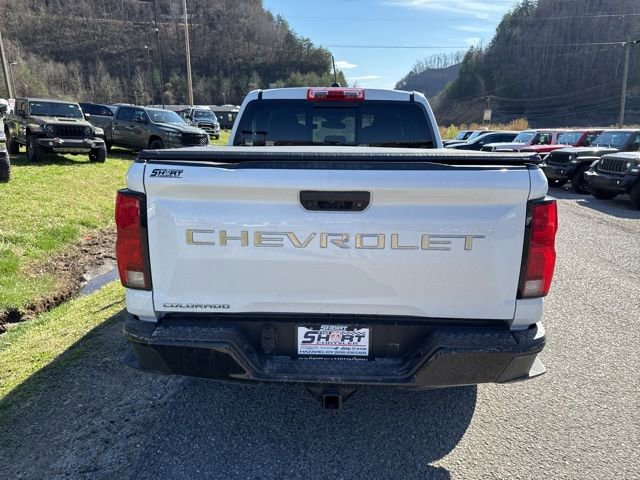 Used 2023 Chevrolet Colorado Z71 w/ Z71 Convenience Package 2 AWD/4WD image 4