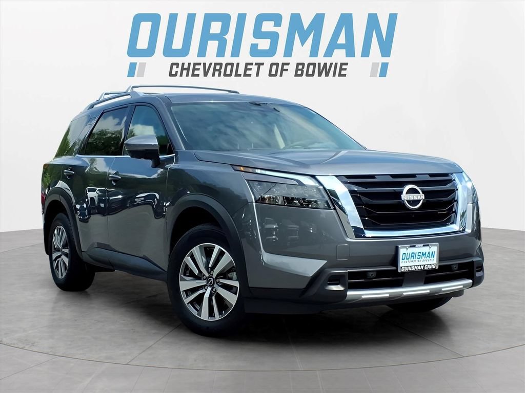 Used 2025 Nissan Pathfinder SL